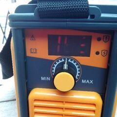 初心者でも直ぐに溶接可能　新品インバーター溶接機