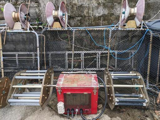 漁船　漁具　船舶　イカ釣り機
