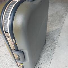 【無料】ハードスーツケース　古いです!