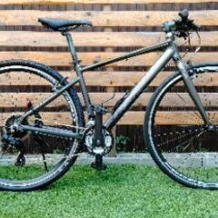 商談成立　　　　　　　　　　　　　　　引き取り限定　クロスバイク　アルミ　格安　　分解整備済み　美品　3×８速　防犯登録付き