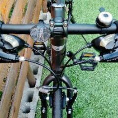 商談成立　　　　　　　　　　　　　　　引き取り限定　クロスバイク　アルミ　格安　　分解整備済み　美品　3×８速　防犯登録付き