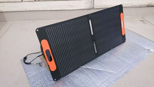 商談中！　新品同様　ポータブル電源６００W　ソーラーパネル１００W　元箱と付属品付き