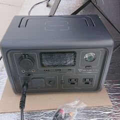 商談中！　新品同様　ポータブル電源６００W　ソーラーパネル１００W　元箱と付属品付き