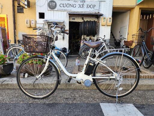 　電動自転車　パナソニック　２６インチ　１６ＡＨ　５点　充電器　付き　白　配達可能