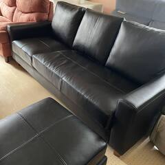 ◆輸入家具店購入！ 本革 レザー カウチソファ オットマン ブラック 高級カウレザー シンプル 黒 ３人掛け トリプルソファー デザイナーズ◆