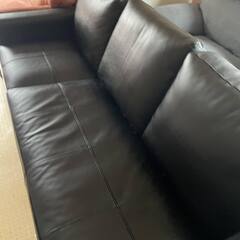 ◆輸入家具店購入！ 本革 レザー カウチソファ オットマン ブラック 高級カウレザー シンプル 黒 ３人掛け トリプルソファー デザイナーズ◆