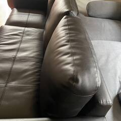 ◆輸入家具店購入！ 本革 レザー カウチソファ オットマン ブラック 高級カウレザー シンプル 黒 ３人掛け トリプルソファー デザイナーズ◆