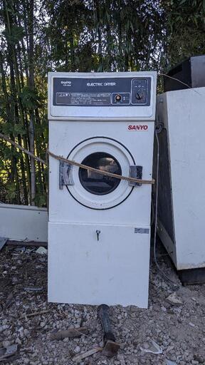サンヨー電気乾燥機、洗濯機
