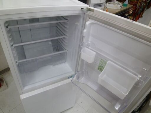 冷蔵庫 110L 2017年製 ユーイング UR-F110H ホワイト 2ドア 右開き 100Lクラス キッチン家電 1人暮らし 単身 U-ING 苫小牧西店