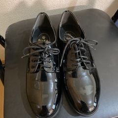 エナメル靴　Mサイズ　