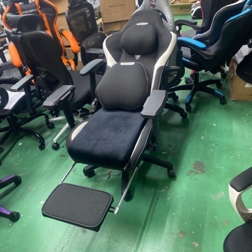 最新型　ゲーミングチェア　椅子　新品