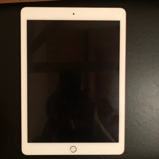 iPad第6世代 WIFImodel 128GBほぼ新品