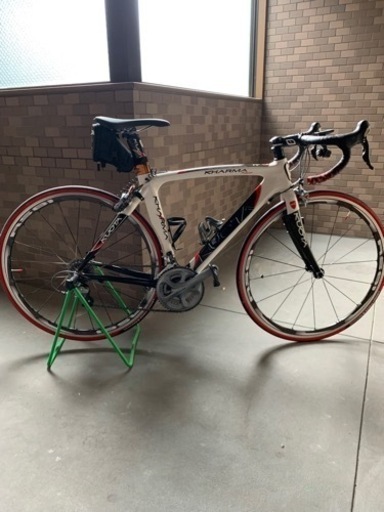 (3人お話中)ロードバイク　kuota カルマ