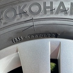 新品同様⭐︎純正タイヤホイールセット⭐︎新型キャラバン