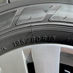 新品同様⭐︎純正タイヤホイールセット⭐︎新型キャラバン