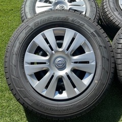 新品同様⭐︎純正タイヤホイールセット⭐︎新型キャラバン