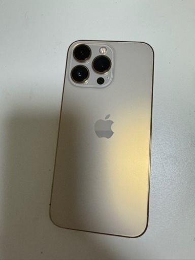 ☆値下げ！☆iPhone7☆SIMフリー☆スワロフスキーケース付き☆