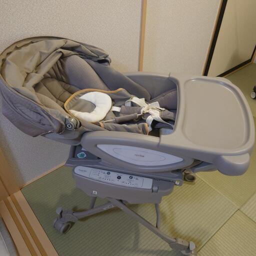 【商談中】ユラリズム　オートプレミア厶（Aprica）ハイローチェア