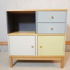 ディノス取扱いの東欧エストニアの家具メーカーWOODMAN(ウッドマン)のAbbey woodキャビネットです！まるでアートのような目を引くデザインは空間のアイキャッチャーに♪ DJ101