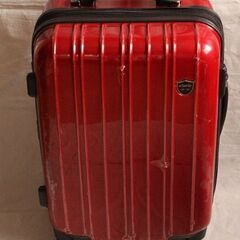 赤色　スーツケース　3泊4日程度