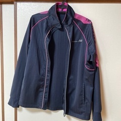 服　どれでも1着500円