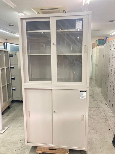 中古　美品　コクヨ　上下書庫　上段ガラス　引き違い戸　引き戸　ガラス上下書庫　鍵付　上段3段　下段3段　土台付　愛知　岐阜　三重　一宮市 グッドプライス一宮