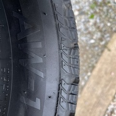 4本セット！スタッドレスタイヤ ホイールセット  今ならもう一本ついてます。