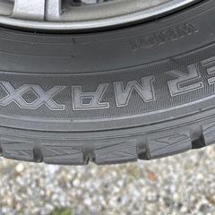 4本セット！スタッドレスタイヤ ホイールセット 今ならもう一本ついて