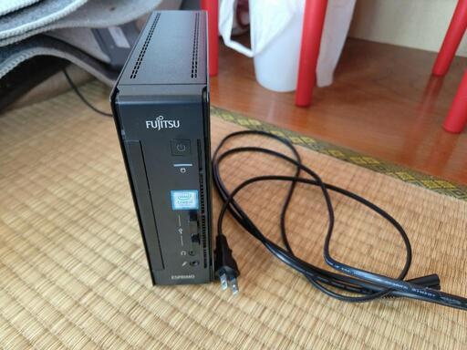 富士通　小型デスクトップPC esprimo wd1/B2