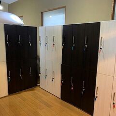 ロッカー要りませんか？6名様用　美品！　色ベージュor黒　1組あたり月曜までの引き取りで5000円引き
