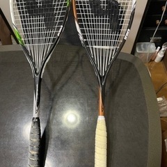 硬式テニスラケット。2本あります。使用したラケットです。新しいラ...