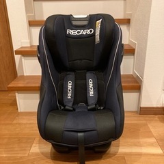 写真更新しました【7歳まで使える！】チャイルドシート 「レカロ