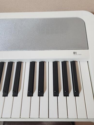 美品　KORG電子ピアノ