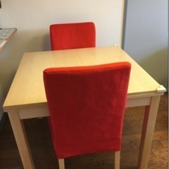 IKEA 伸長式テーブル BJURSTA ビュースタ　椅子２つセット
