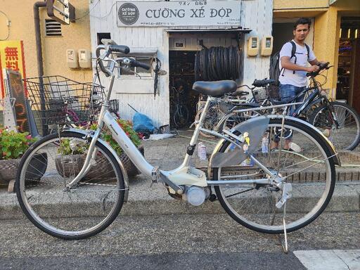 　電動自転車　パナソニック　２６インチ　３．１ＡＨ　5点　３変速　充電器　付き　シルバー　配達可能