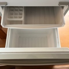シャープ 2011年製 冷蔵庫-バードカービング ヒンデローペン