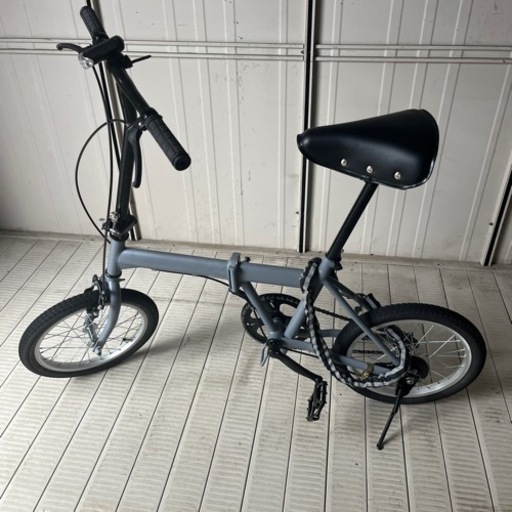 折りたたみ自転車　カスタム　美品　ライト、鍵、空気入れお付けします10月半ば取り消し