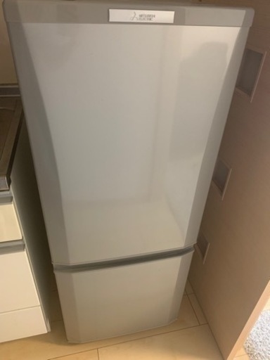 冷蔵庫（冷蔵100L 冷凍46L）