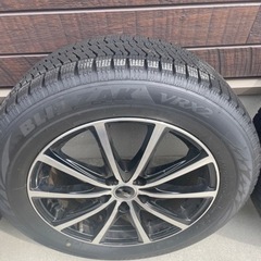 スタッドレスタイヤホイール付き　215\\60R17