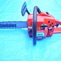 新ダイワ製のチェーンソー　旧型ですが美品・エンジン好調です・ガイドバー＆刃も新しいです。新しい刃も１本付けます。