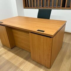 オフィース用高級机・椅子（価格交渉可！）