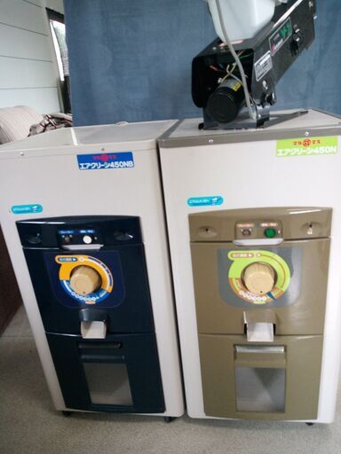 業務用精米機2台と小米取り器1台