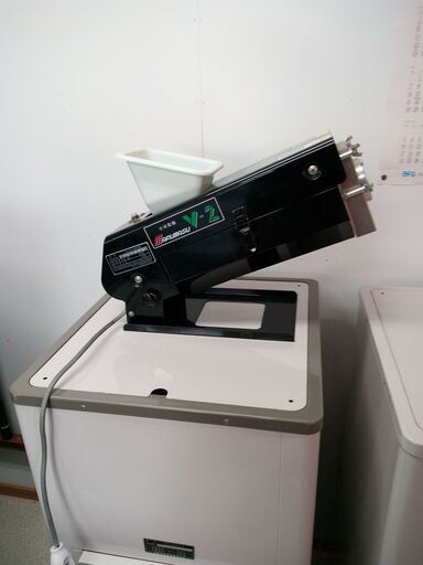 業務用精米機2台と小米取り器1台