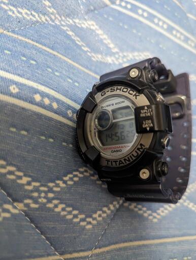 レアG-SHOCK FROGMAN DW-8200