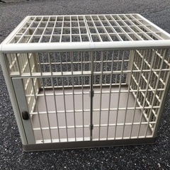 ペット用品 🔳小型犬用プラスティックケージ🔳