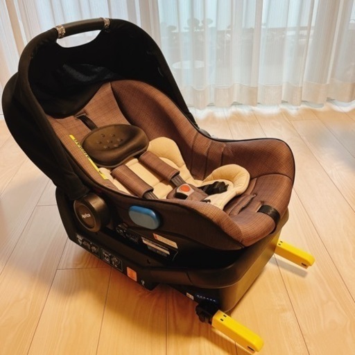 値下げ・美品3点セット】インファントカーシート ＆ ベース