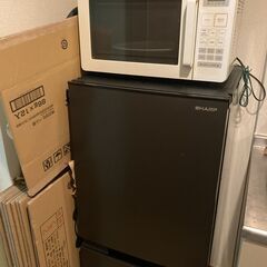【ネット決済】冷蔵庫+電子レンジ+ローテーブル　セットお譲りします。