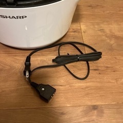 【渋谷区にとりに来れる人のみ】KN-HW16E-W シャープヘルシオホットクック無水調理　水なし自動調理鍋ホワイト