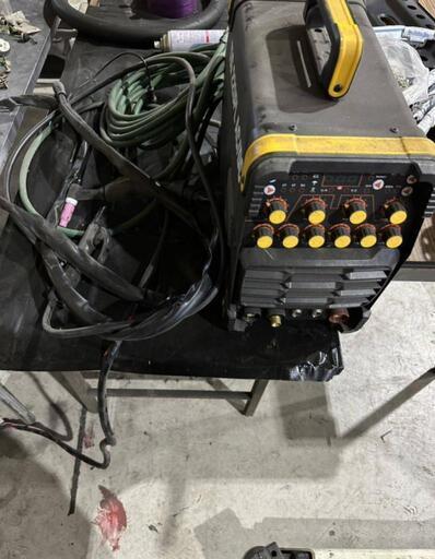 TIG溶接機　tig220 tig220pl パルス溶接機　アルミ溶接　diy ワンオフ　ワンオフマフラー　パイピング　100/200V