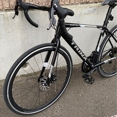 購入半年以内】ロードバイク ディスクブレーキ アルミ 18段変速 TRINX 